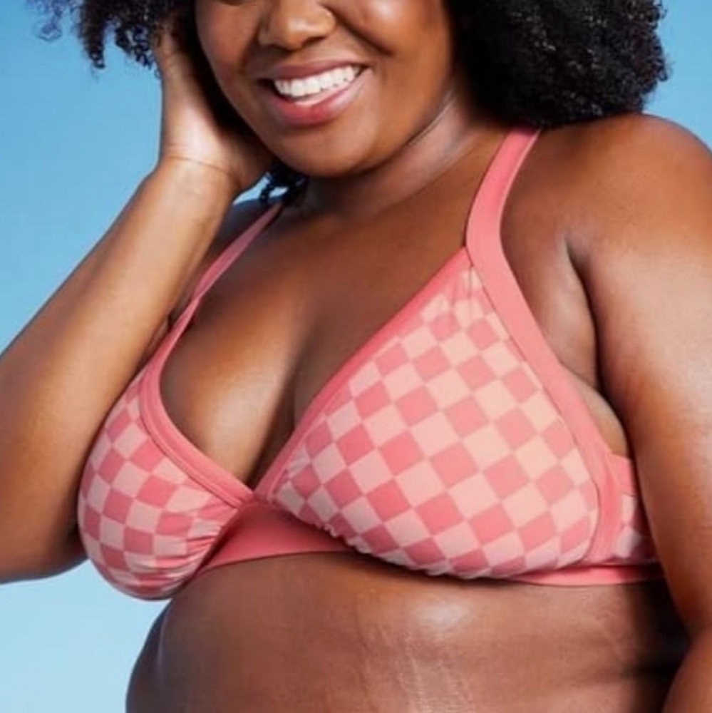 Kona Sol Women's Coral/Pink Triangle Bikini Top Size 1X 16W/18W NWT